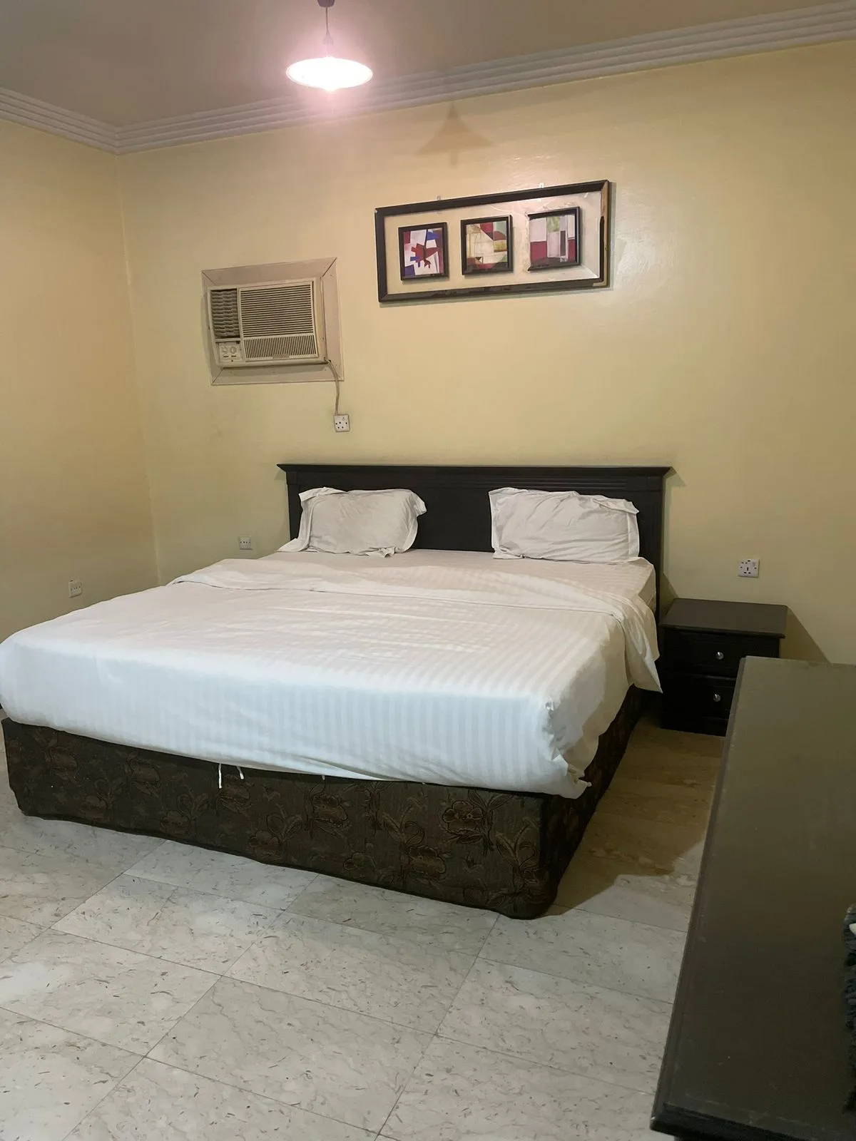 Room and bathroom — 4