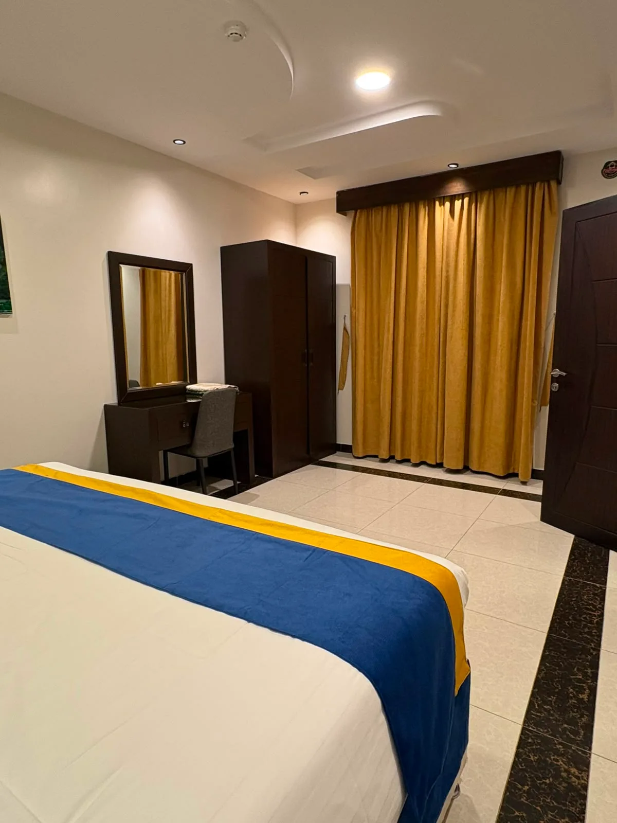 রুম, হল, বাথরুম এবং রান্নাঘর — 6